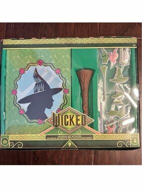 NWT 2024 Wicked Witch Elphaba Journal Set